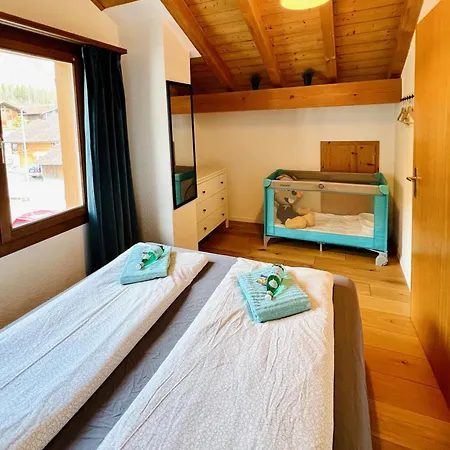 Апартаменты Maisonette 4.5 Zimmer, Naehe Ballenberg Hofstetten bei Brienz
